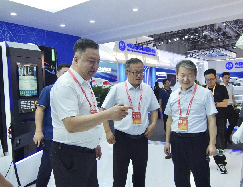 逐梦﹒携手向未来|中国z6mg人生就是博携产品亮相2024珠：秸